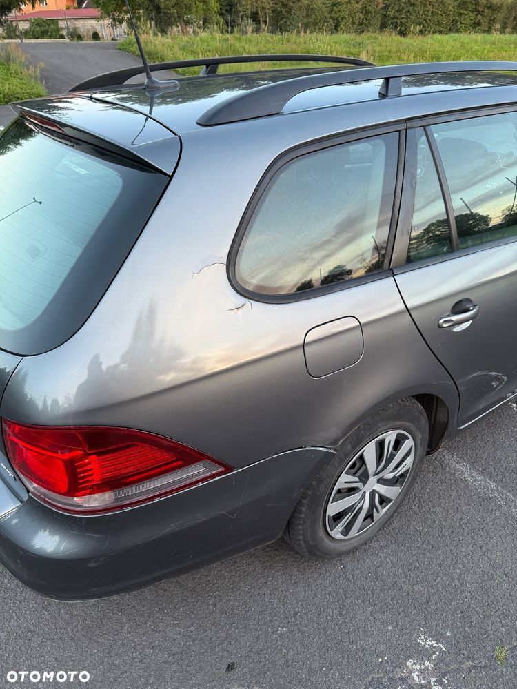 Volkswagen Golf 1.6 TDI Comfortline - 12