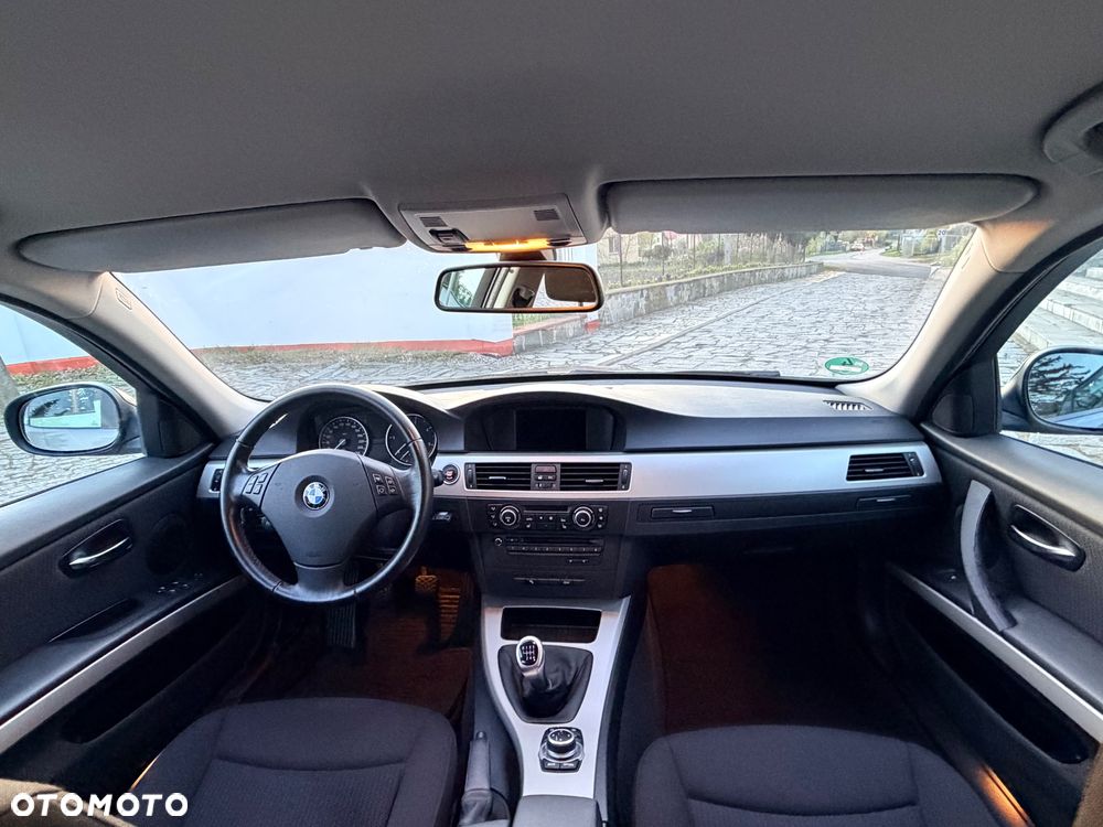 BMW Seria 3 320d xDrive - 8