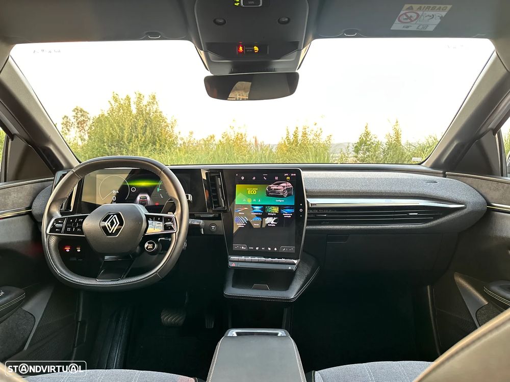Renault Mégane E-Tech EV60 220hp optimum charge Iconic - 10
