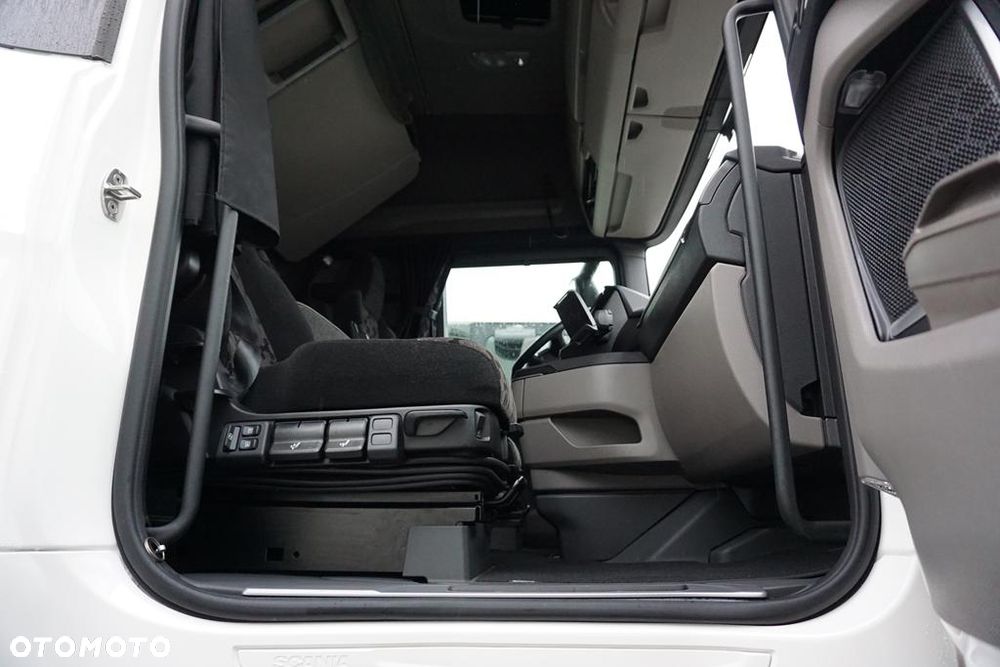 Scania / S 500 / EURO 6 / ACC / RETARDER / PEŁNA OPCJA / JAK NOWA - 40