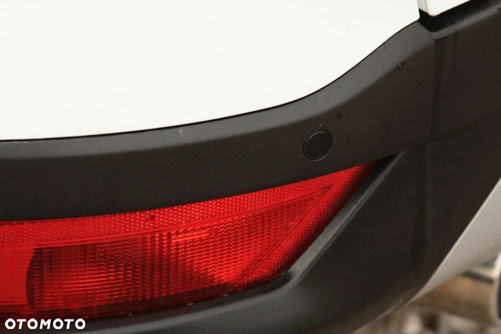 Ford Kuga 2.0 TDCi 2x4 Titanium - 23