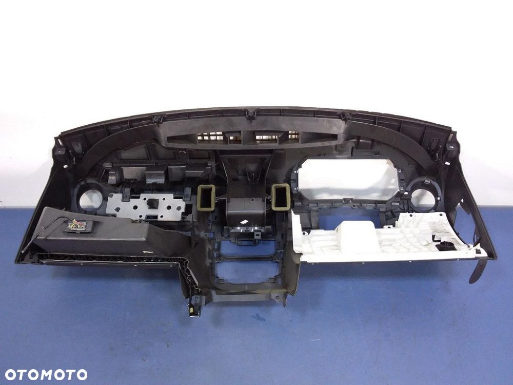 DUSTER I 10-13 DESKA KONSOLA PODUSZKI PASY EU KPL - 4