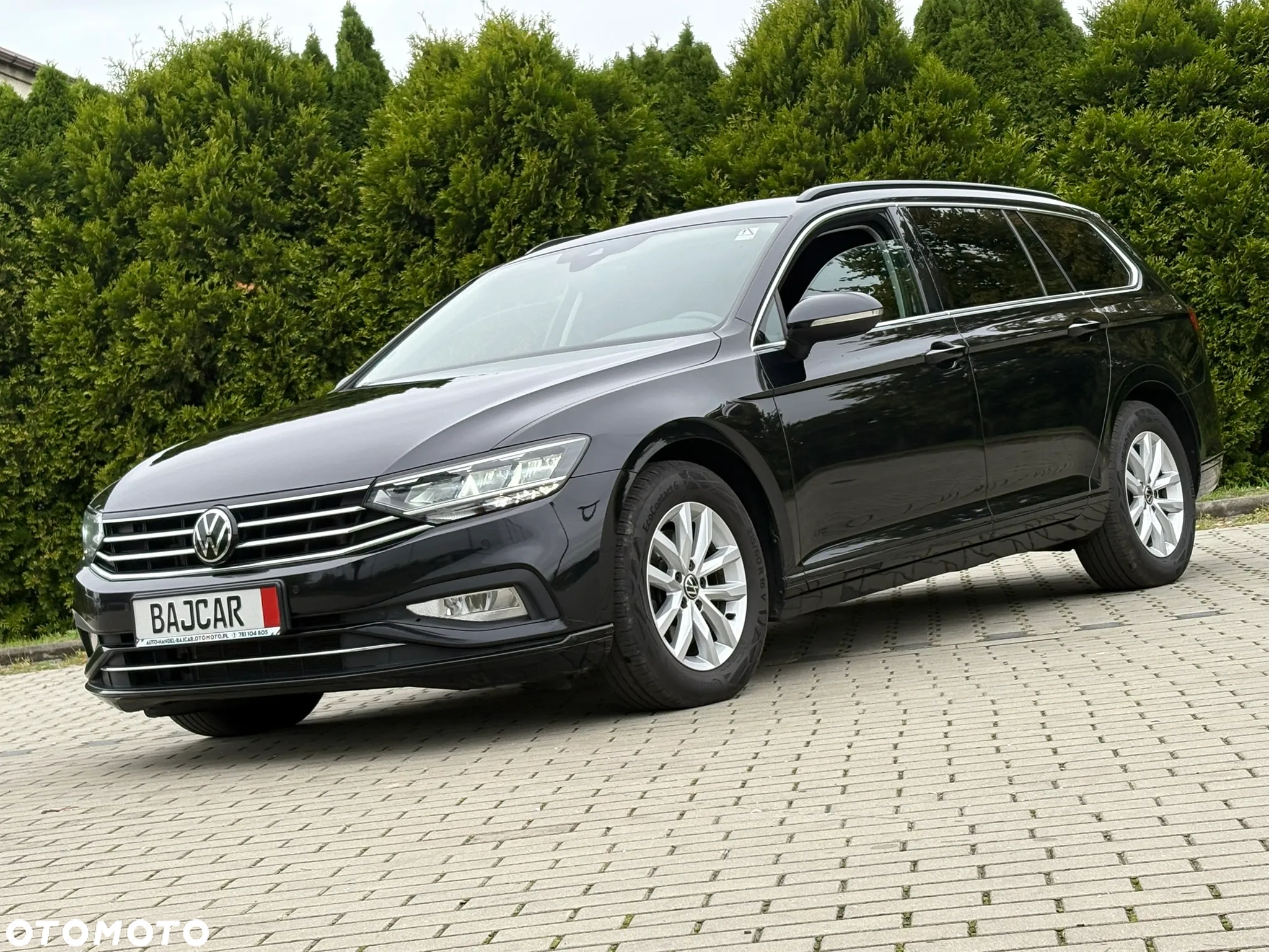 Volkswagen Passat Variant 2.0 TDI SCR DSG Conceptline - 3