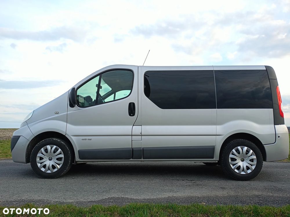 Renault Trafic Passenger Expression - 6