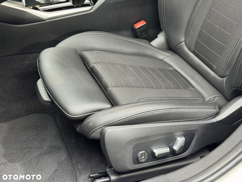 BMW Seria 3 320i Advantage - 13