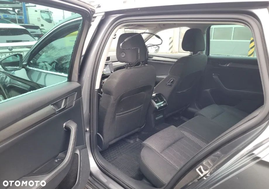 Skoda Superb 2.0 TSI Style DSG - 7