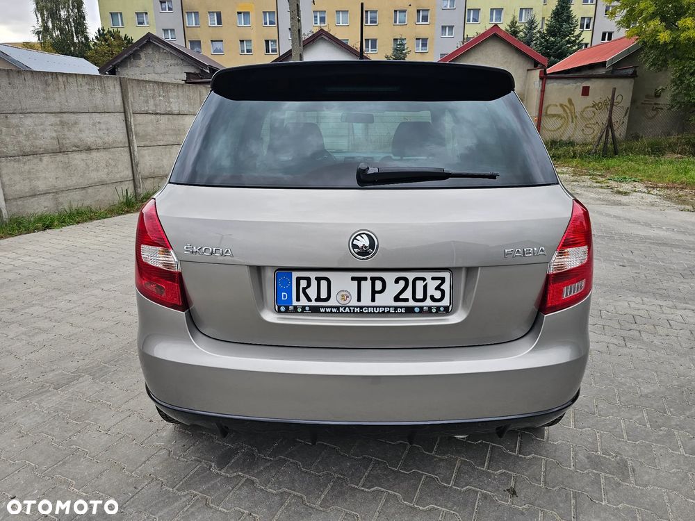 Skoda Fabia 1.2 TSI Monte Carlo - 5