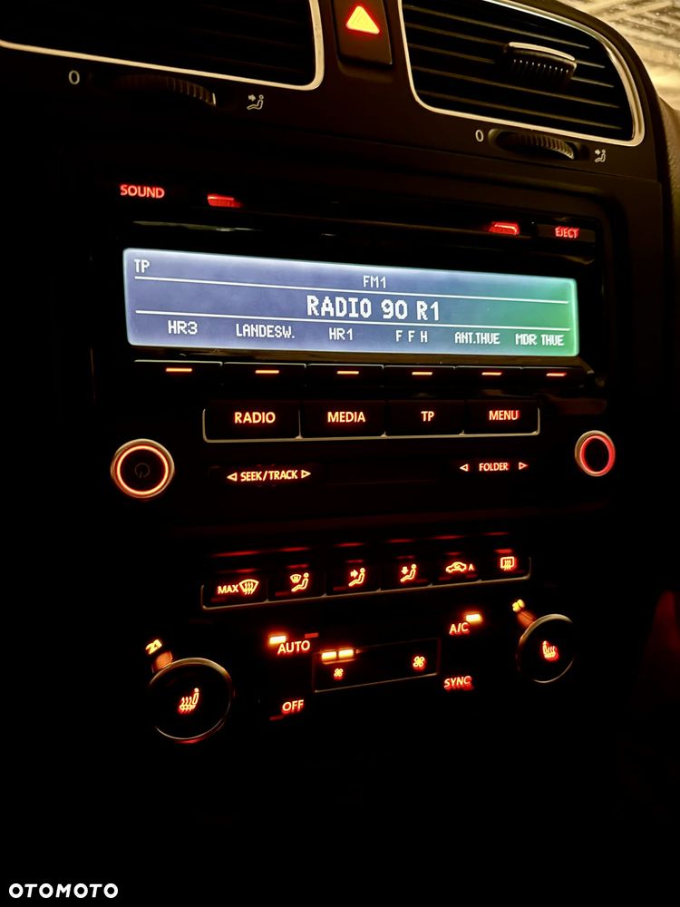 Volkswagen Golf 1.6 TDI Comfortline DSG - 5