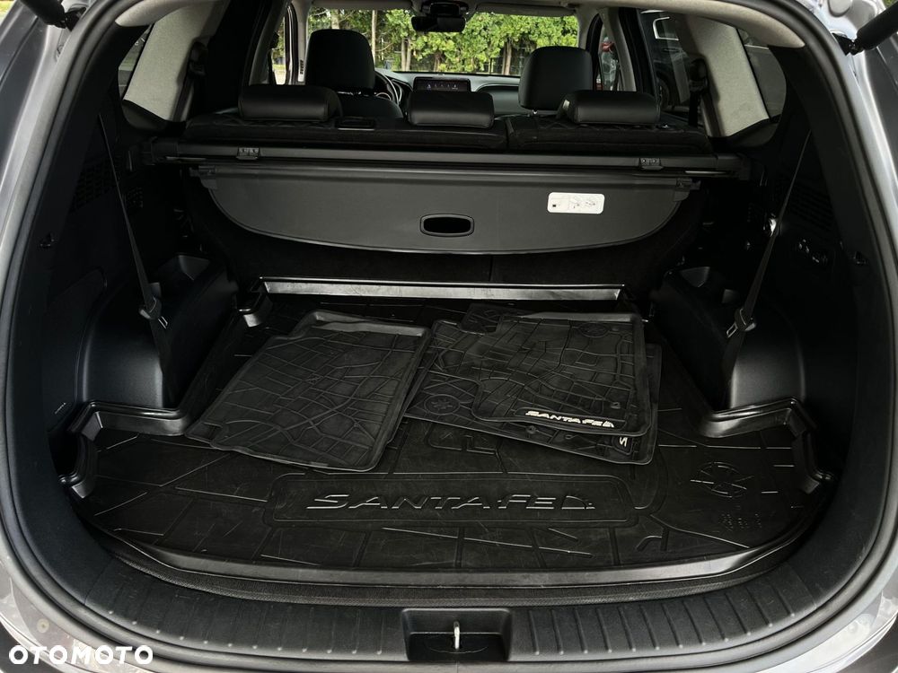 Hyundai Santa Fe - 33