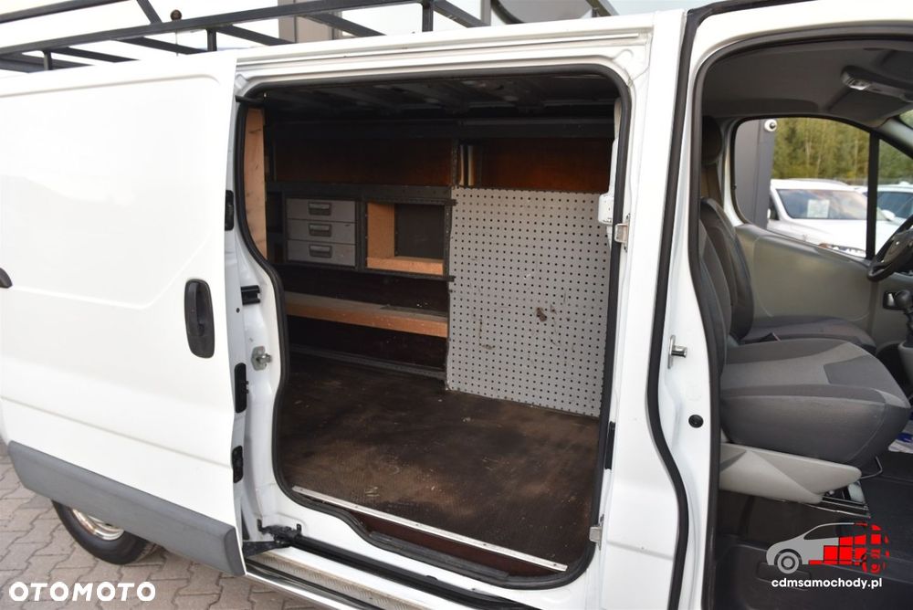 Renault Trafic - 23