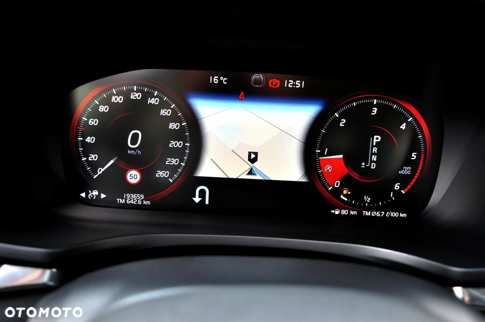 Volvo V60 D3 Momentum Pro - 32