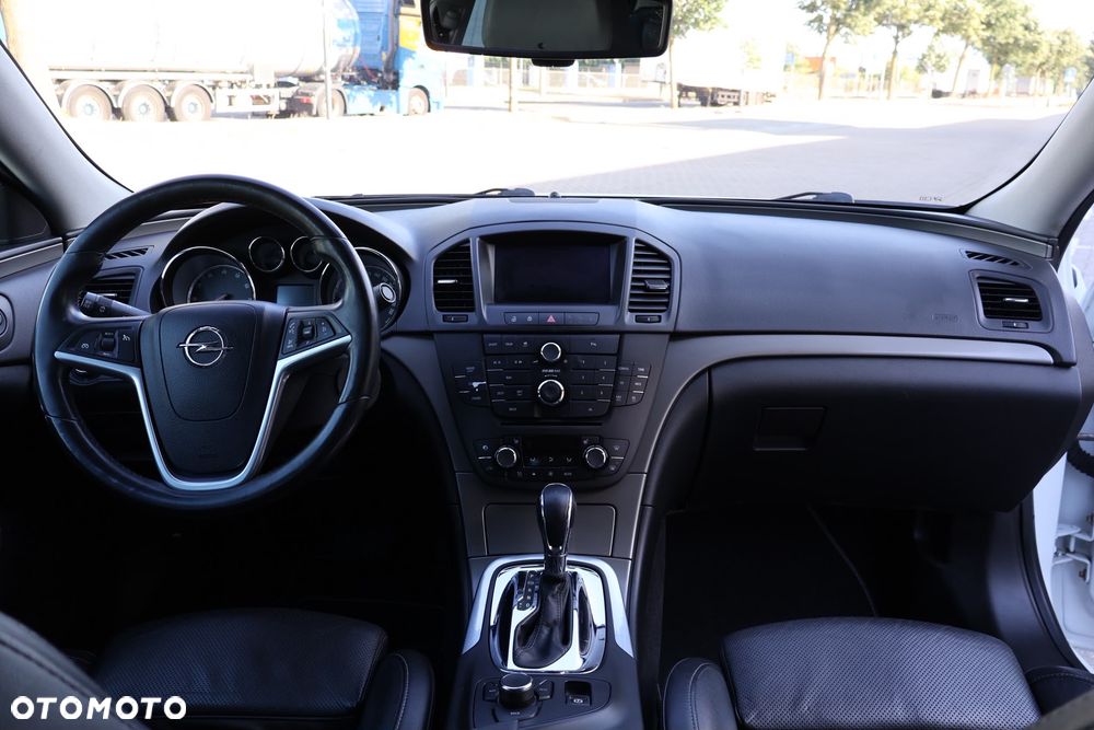 Opel Insignia - 24