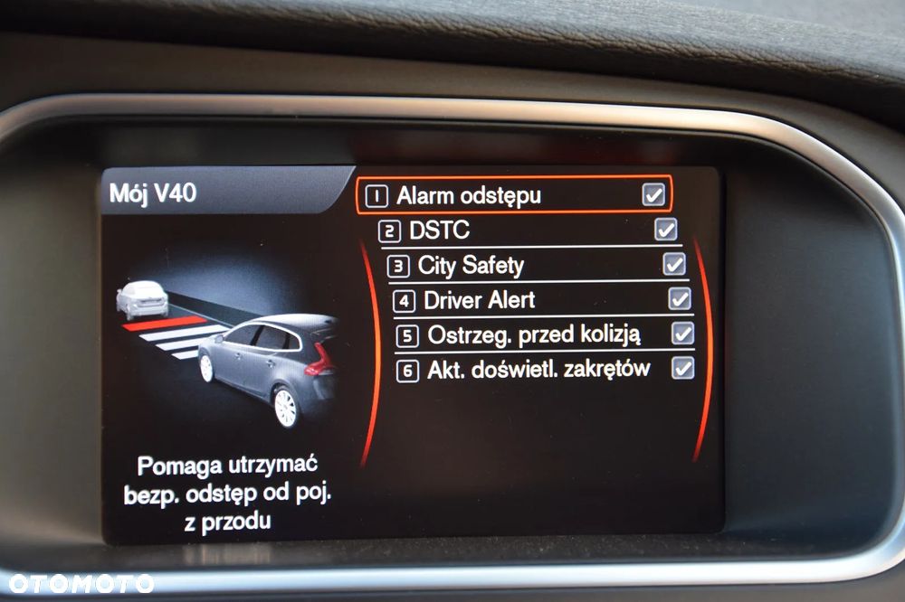 Volvo V40 - 20