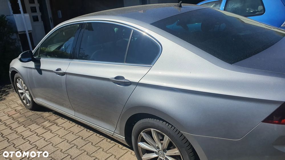 Volkswagen Passat 1.8 TSI (BlueMotion Technology) DSG Highline - 2