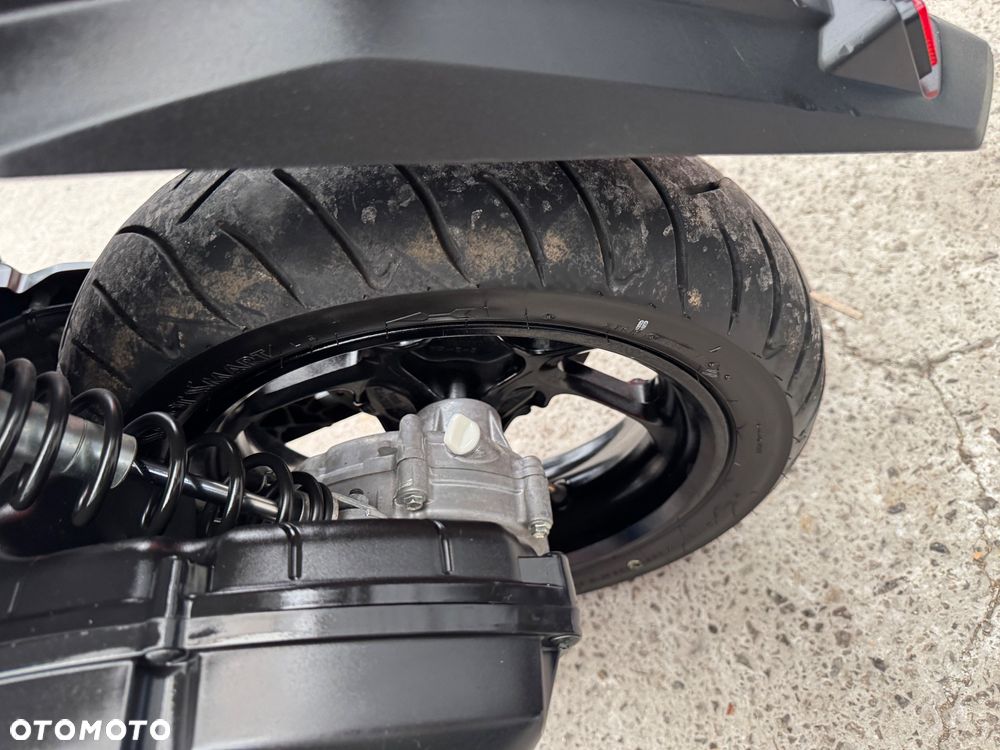 Yamaha NMAX - 19