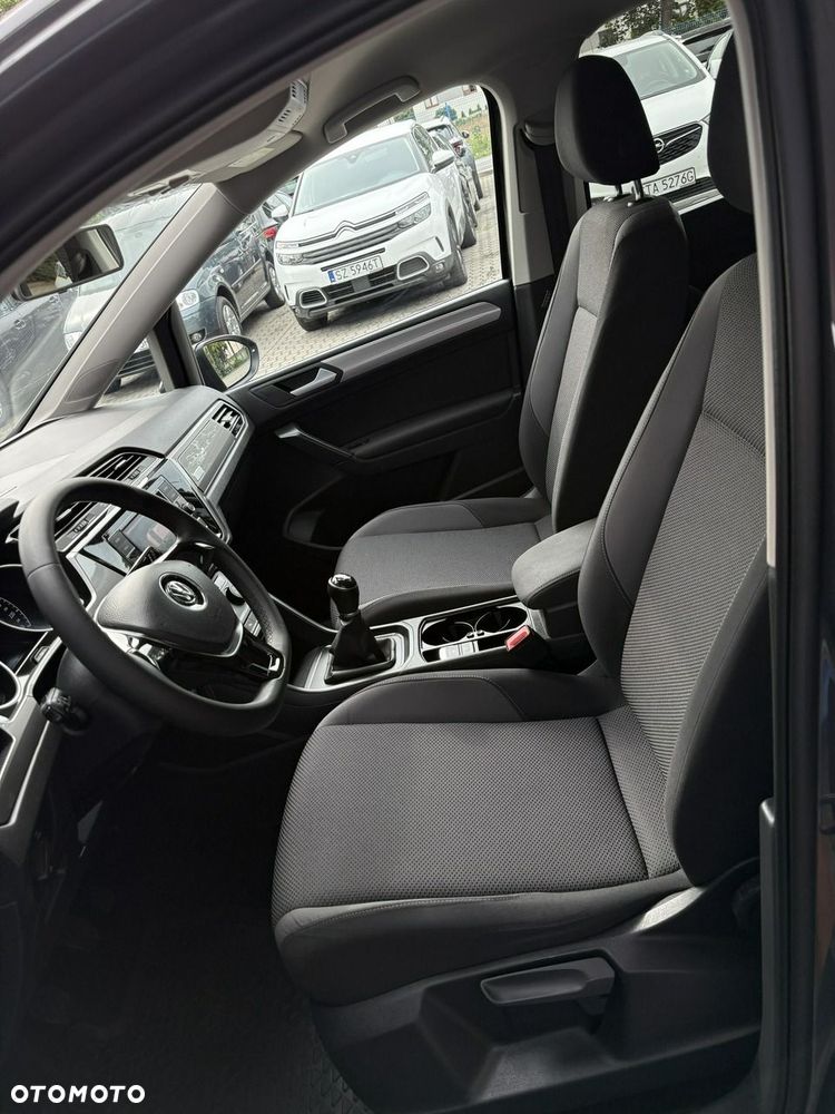 Volkswagen Touran - 15