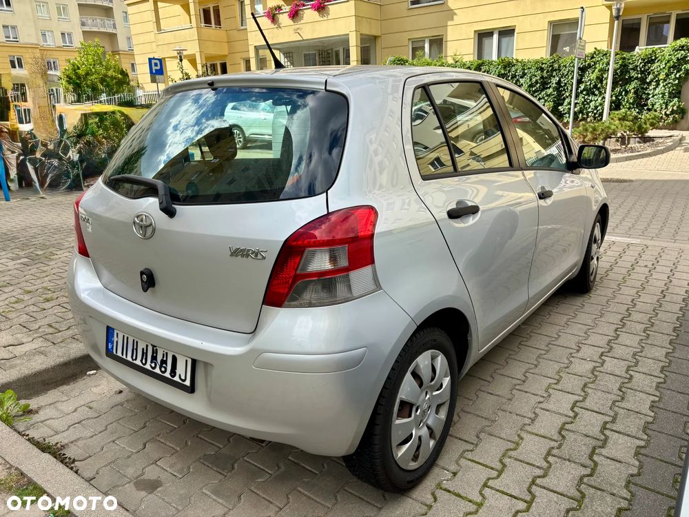 Toyota Yaris 1.4 D-4D Luna EU5 - 5