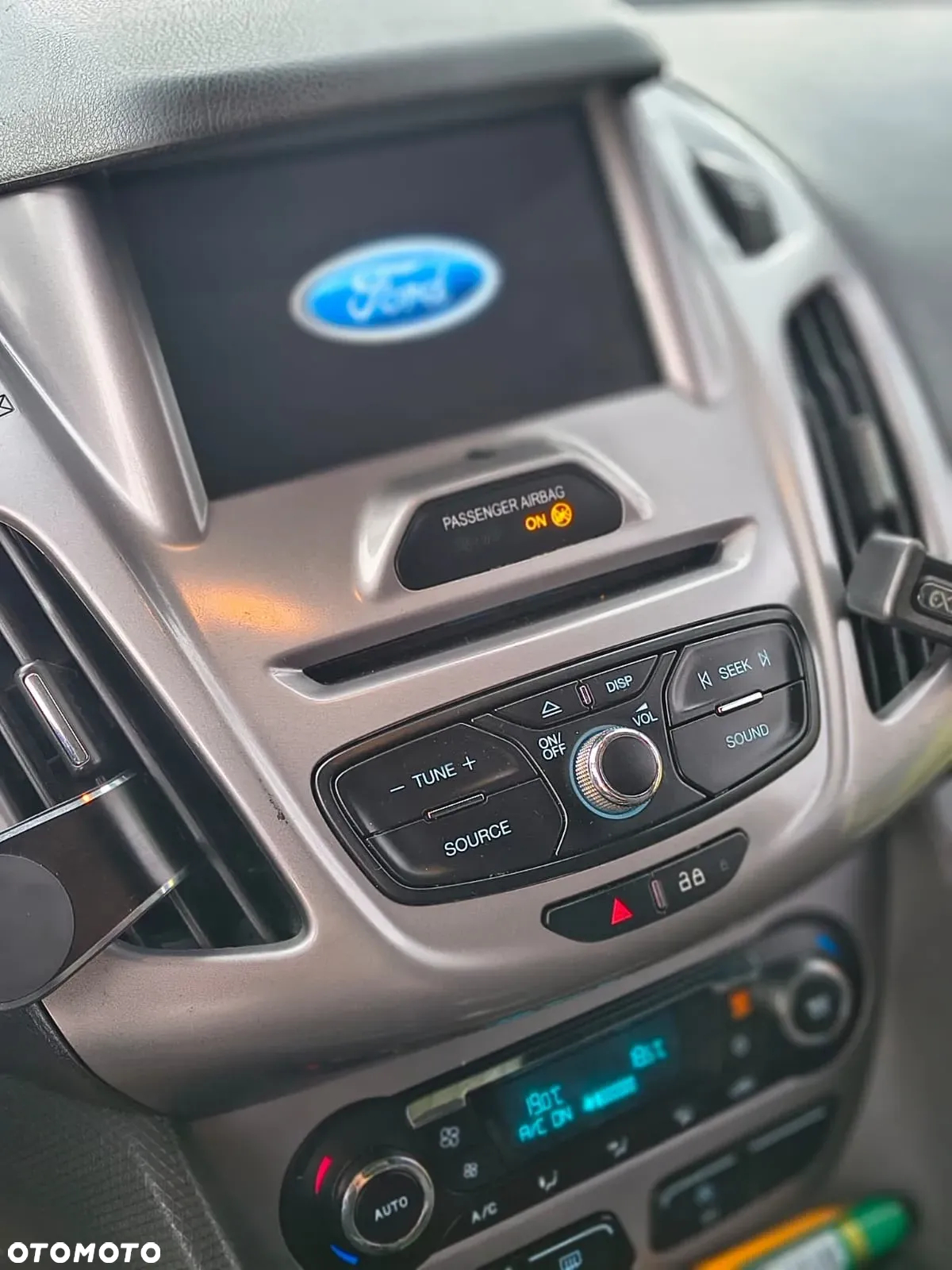 Ford Transit Connect - 18