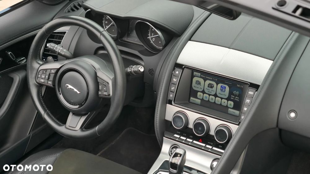 Jaguar F-Type R-Dynamic - 19