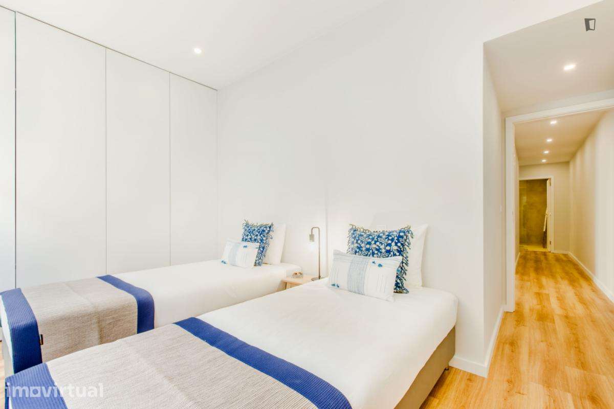 Casa com 3 quartos - localizado em Porto - Grande imagem: 4/48