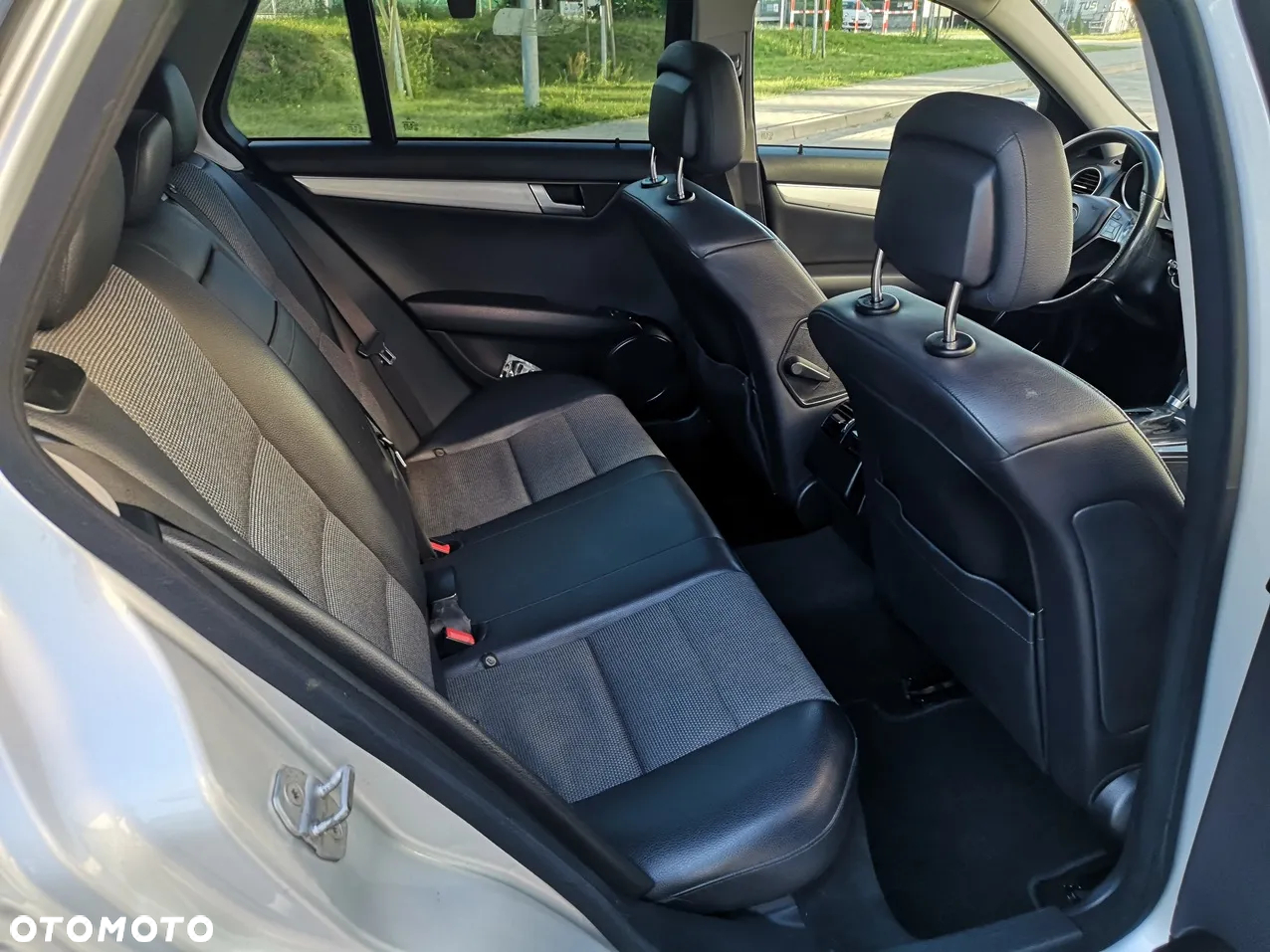 Mercedes-Benz Klasa C 220 (BlueTEC) d T 7G-TRONIC Avantgarde - 15