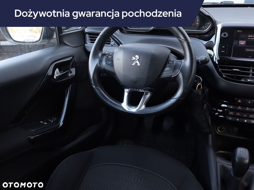 Peugeot 208 - 9