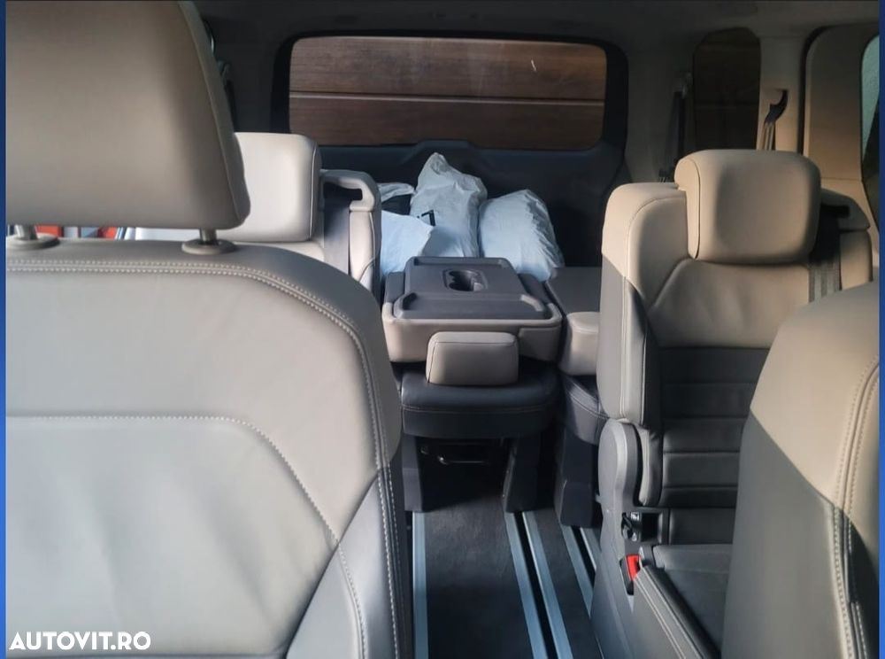 VOLKSWAGEN Multivan 2023 — imagine 13