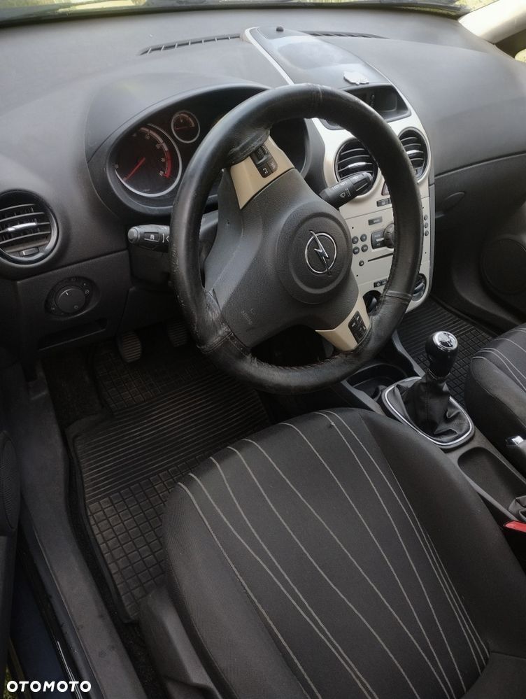 Opel Corsa - 6