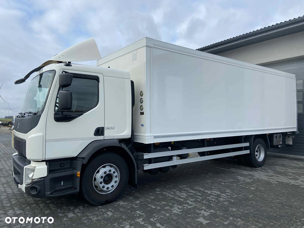 Volvo FE 320 IZOTERMA SYPIALKA 18 PALET