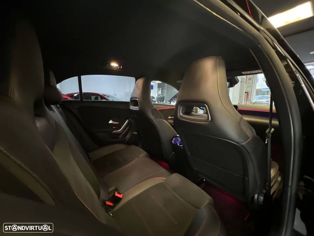 Mercedes-Benz A 180 d 7G-DCT AMG Line - 11