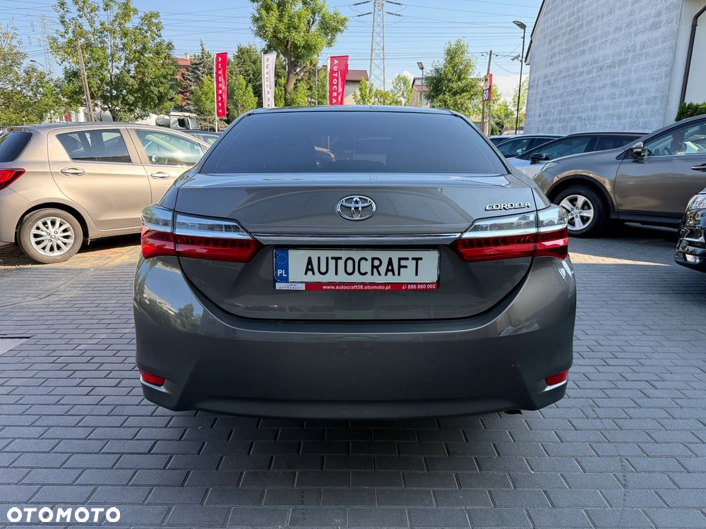 Toyota Corolla 1.6 Comfort - 24