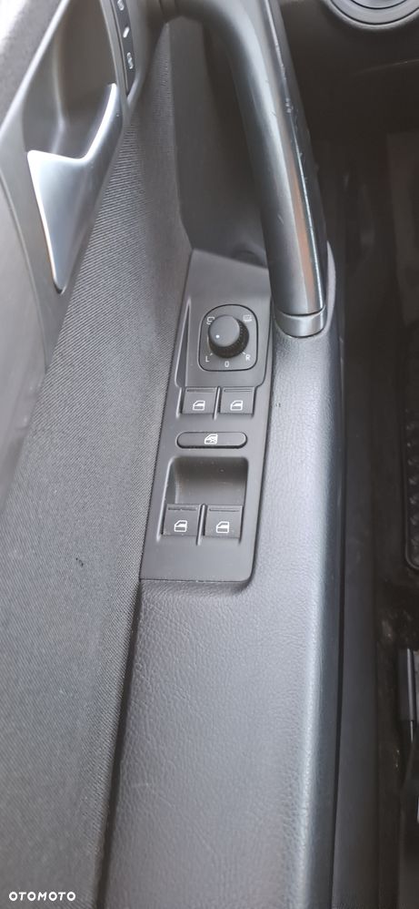 Volkswagen Passat 2.0 TDI Comfortline DSG - 4