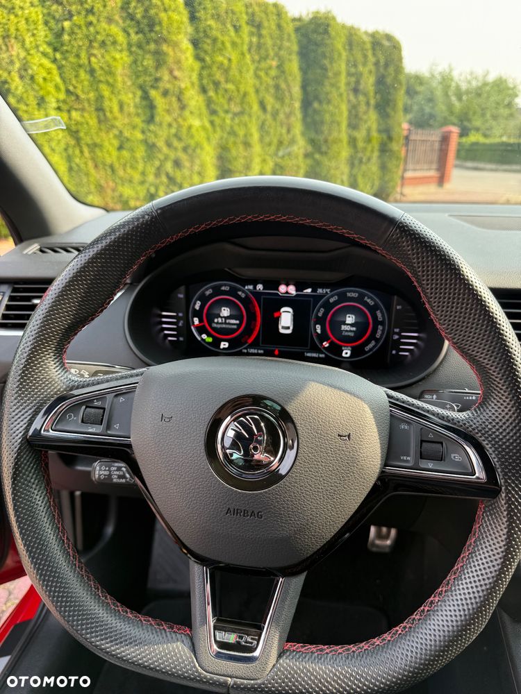 Skoda Octavia 2.0 TDI 4x4 DSG RS - 37