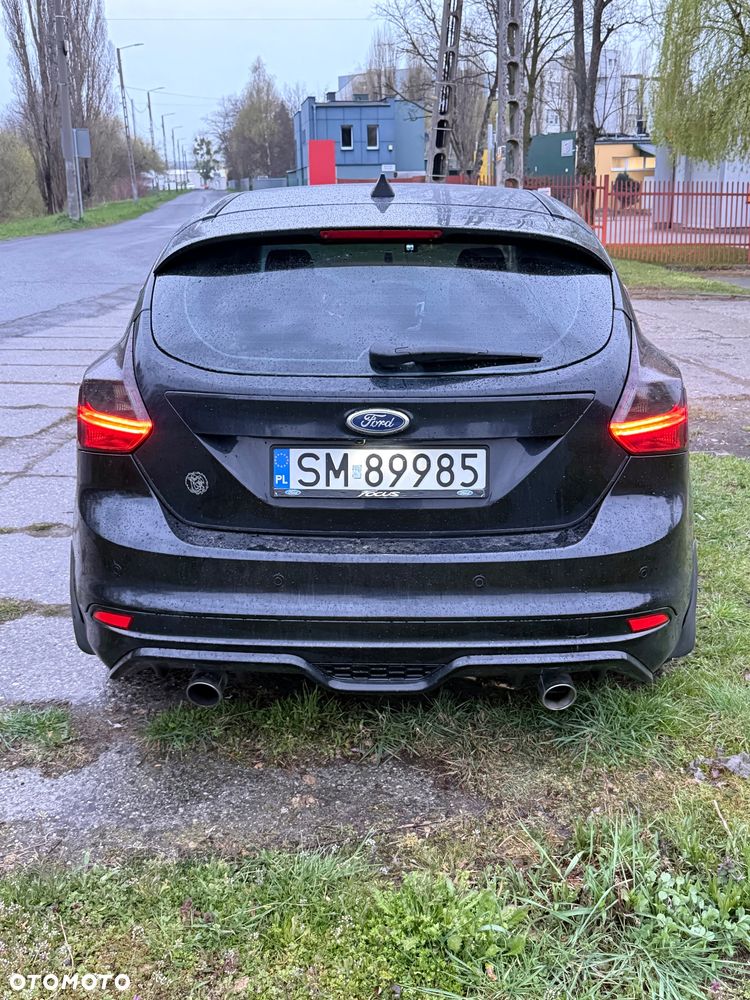 Ford Focus 1.6 EcoBoost Titanium - 17