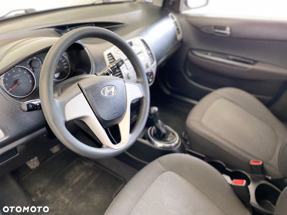 Hyundai i20 1.2 Classic EU5 - 10