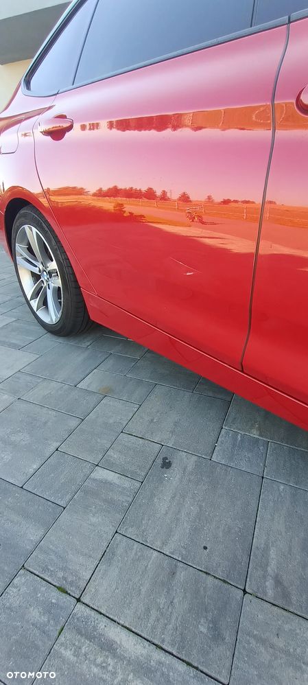 BMW Seria 3 318d Sport Line - 16