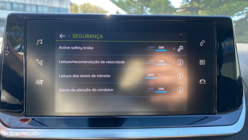 Peugeot e-2008 50 kWh Allure Pack - 40