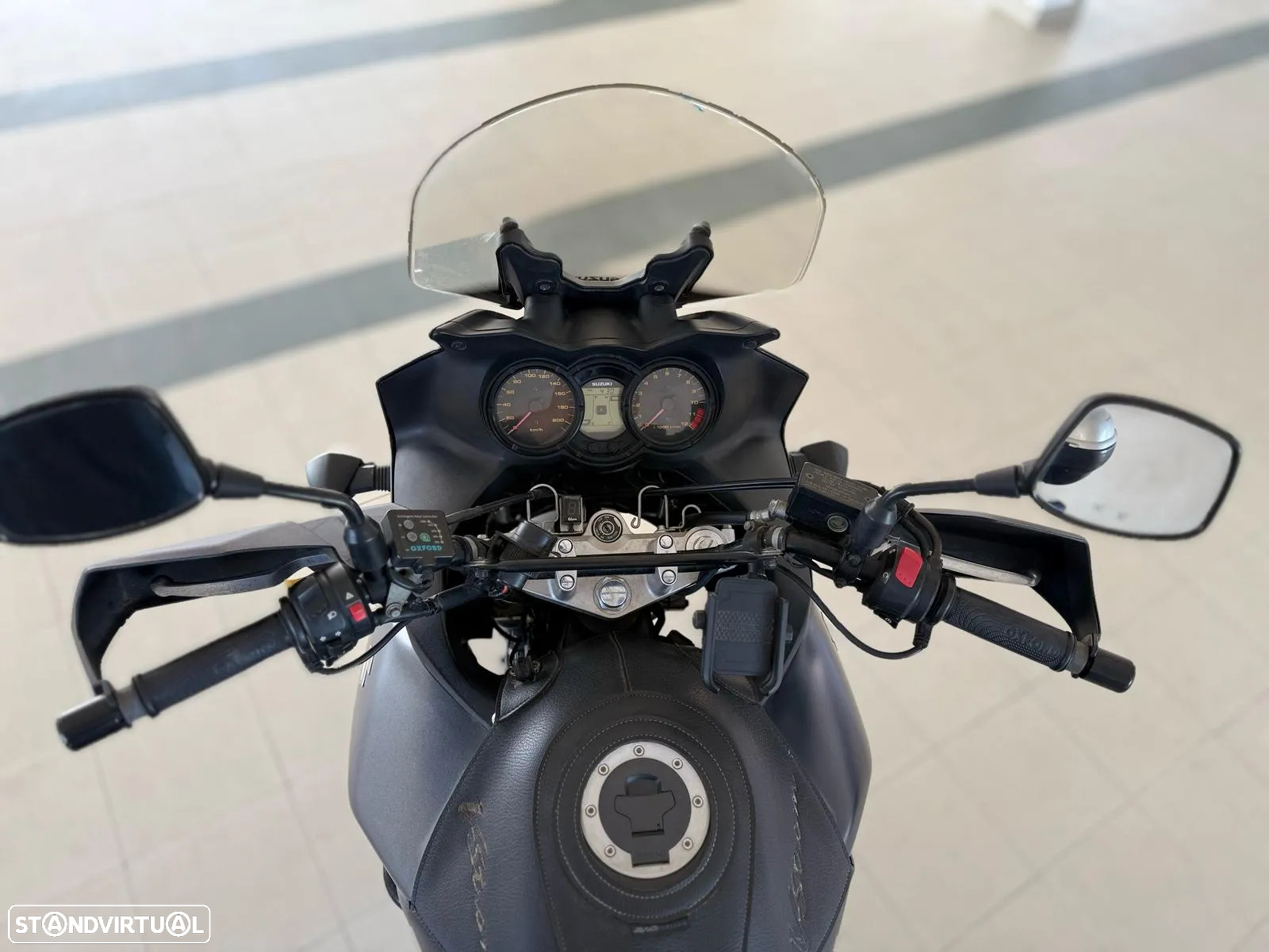 Suzuki DL V-Strom - 11