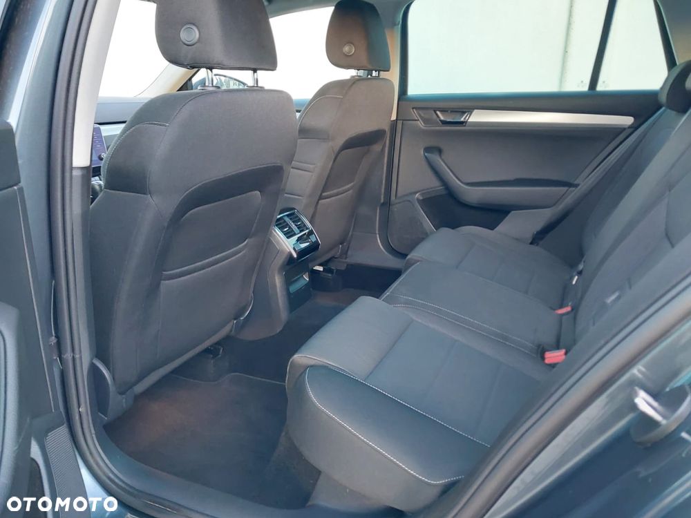 Skoda Superb 2.0 TDI Ambition DSG7 - 16