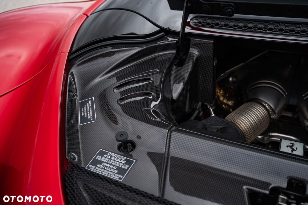 Ferrari 296 GTS - 32
