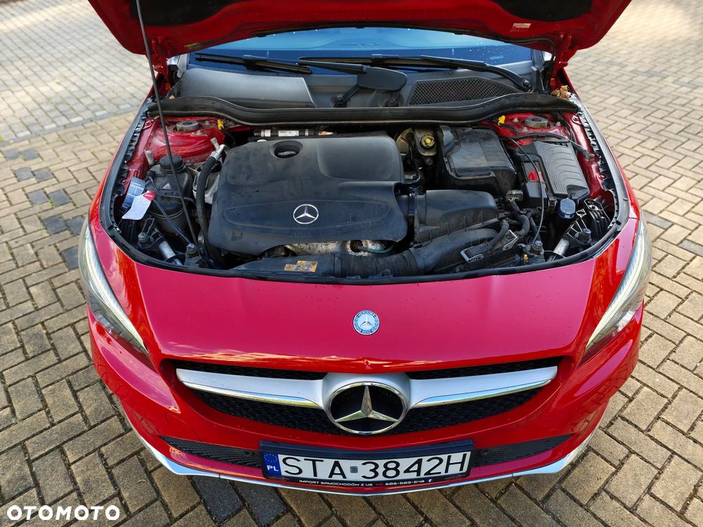 Mercedes-Benz CLA 200 UrbanStyle Edition - 17
