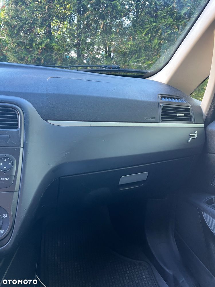 Fiat Grande Punto - 10