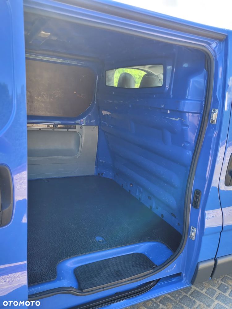 Opel Vivaro - 16
