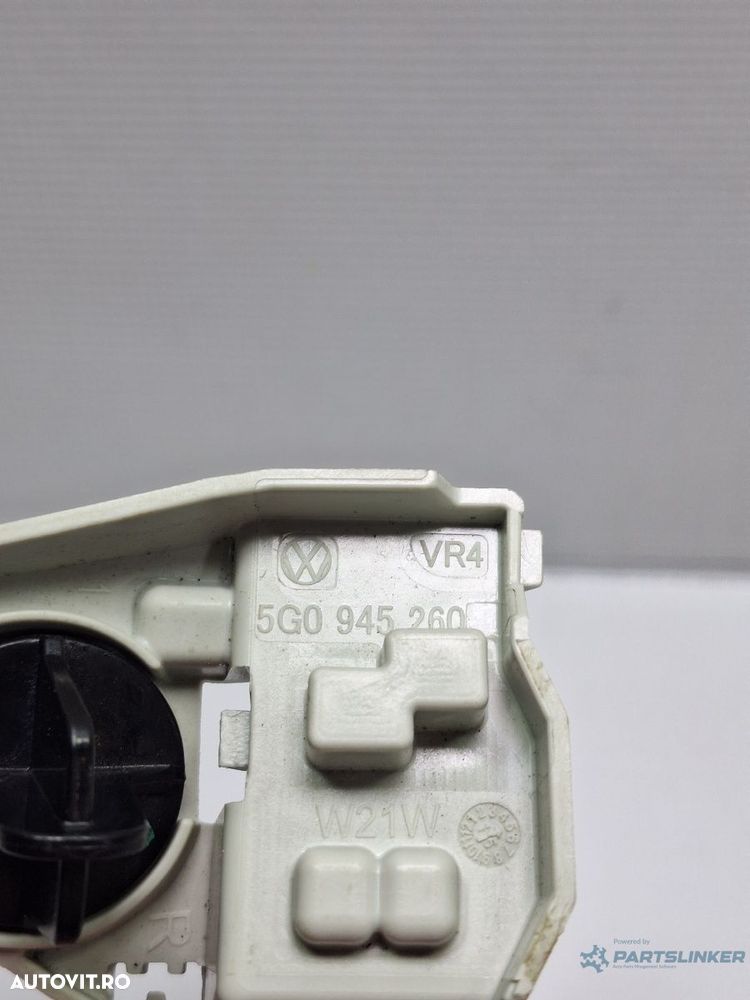 Soclu stop haion dreapta VOLKSWAGEN GOLF VII 5G1, BE1 2012 - > TDI CRBC, CRLB, CRMB, CRUA, DCYA, DEJA 5G0945260 - 2