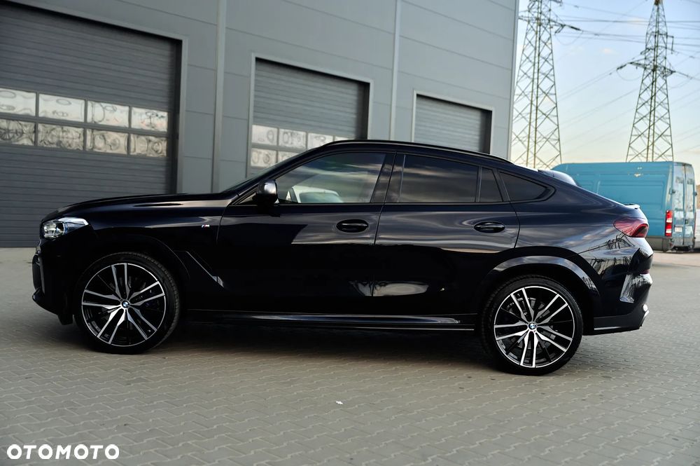 BMW X6M - 11