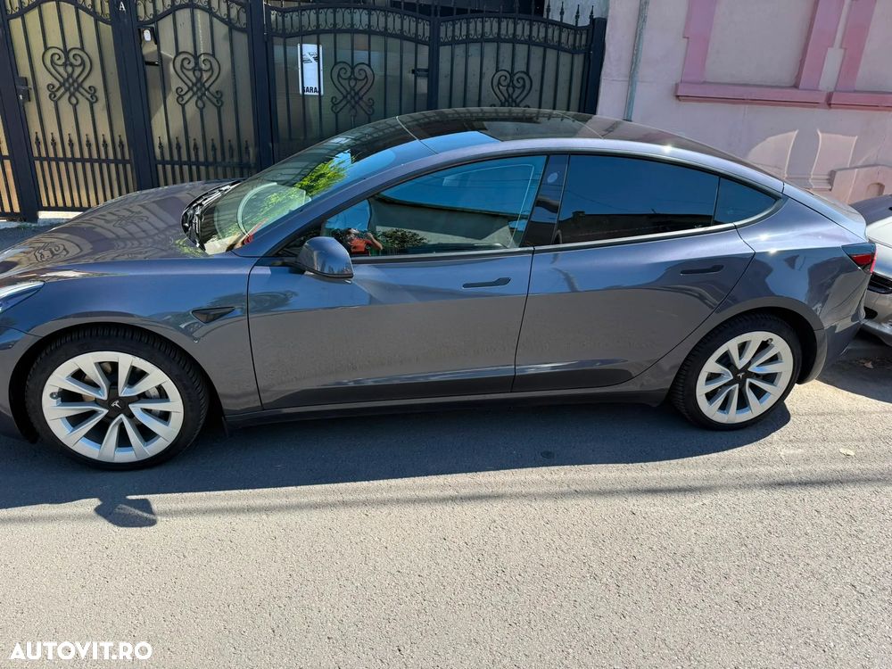 Tesla Model 3 Long Range RWD Premium - 1