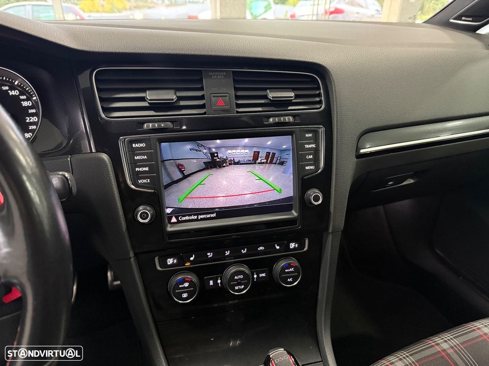 VW Golf 2.0 TSi GTi DSG - 15