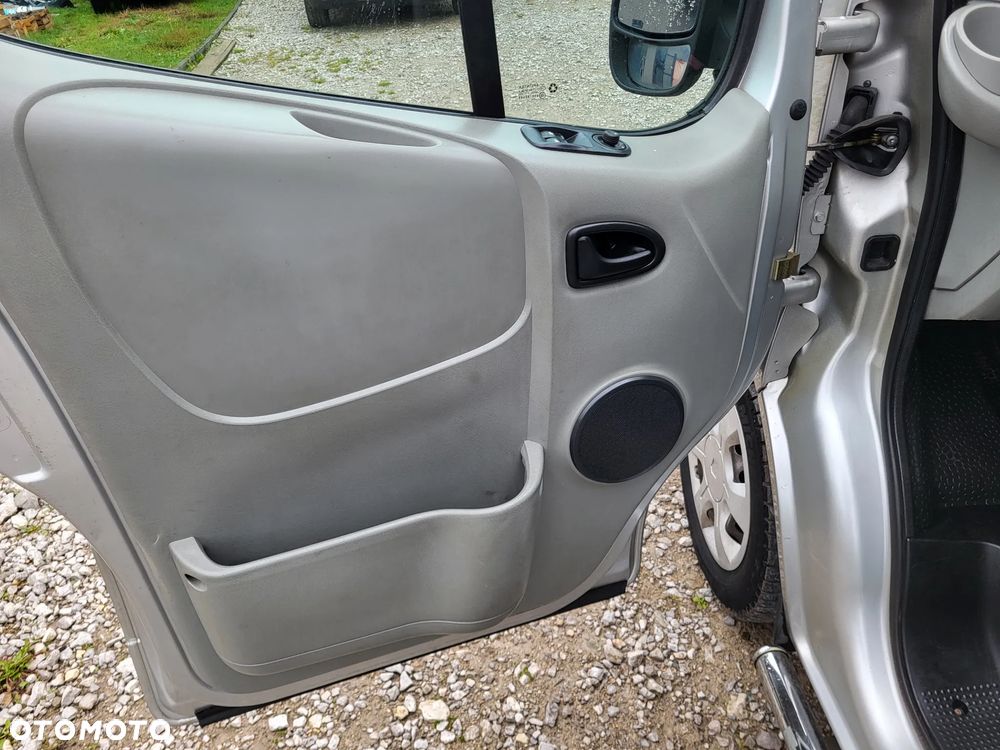 Opel Vivaro - 13
