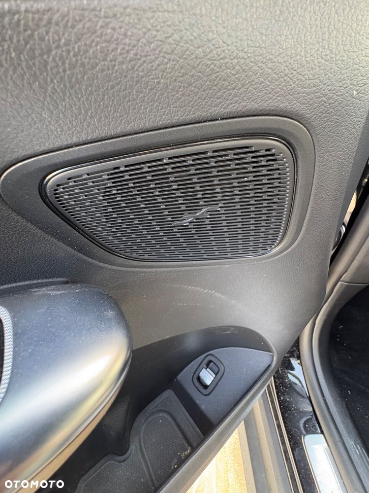 Mercedes-Benz GLC 200 4Matic 9G-TRONIC Edition Avantgarde - 14