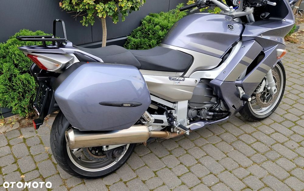 Yamaha FJR - 19